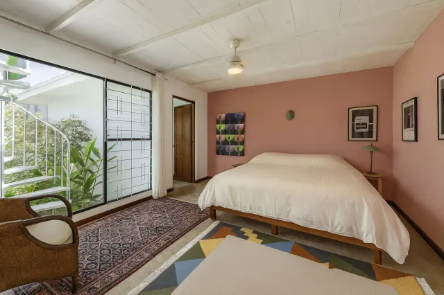 One-Story Home for Sale – Los Laureles, Escazú | Prime Location, Views & Timeless Design