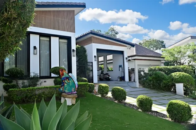 Single-Story Home for sale, Oro Sol Condominium in Río Oro
