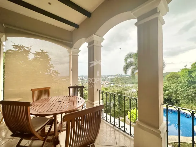 Villa Real for sale or rent