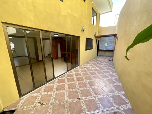 House for sale Belen, San Antonio in gated community
