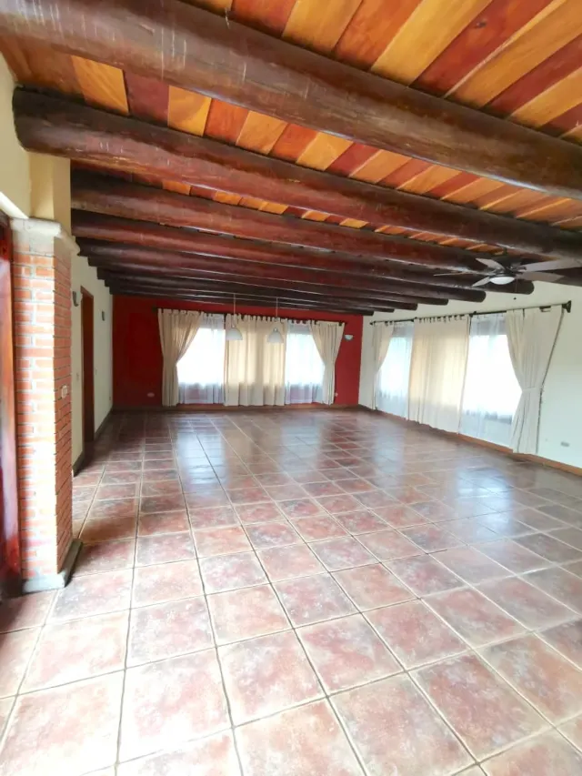 Santa Ana, Quintas Don Lalo, one sroty house for sale