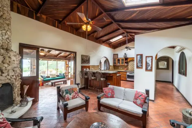 Exclusive 2-Bedroom Villa with Panoramic Ocean Views on the Cliff Top