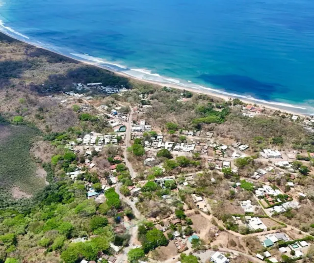 Investment Opportunity in Playa Grande – 600 m² Lot with Multiple Units Just Steps from the Ocean