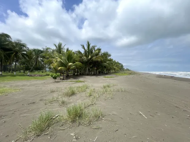 Modern Beach House for Sale Near Playa Palma, Parrita