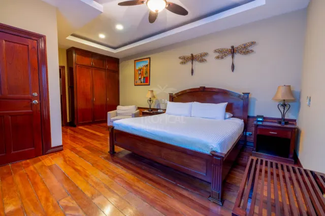 Boutique Hotel for Sale in Barrio Amón – Historic Property with High Development Potential