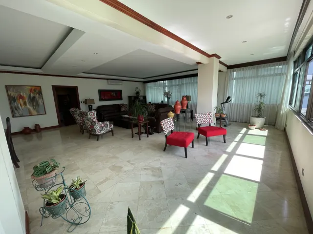 Trejos Montealegre, elegant apartment for sale