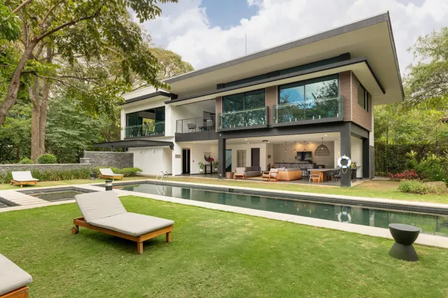 Luxury penthouse for sale in Guachipelin 203, Escazu