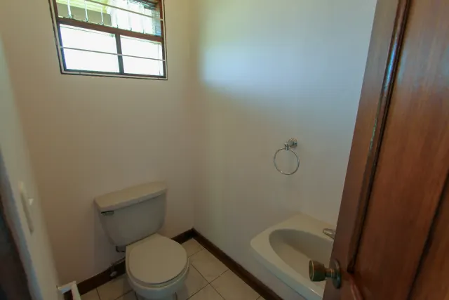 One-story house for sale, Santa Ana, Piedades