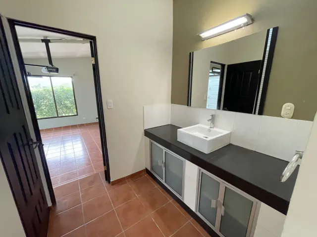 Single-story house for sale Hacienda Los Reyes