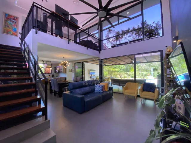 Modern Home with Private Pool in Hacienda Los Reyes