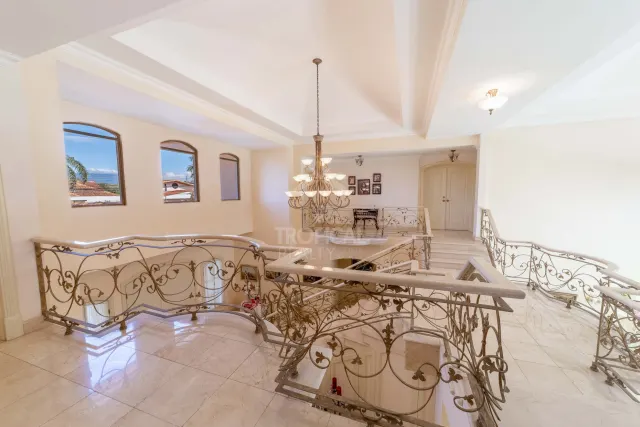 Luxury Golf Front Home for Sale in Valle del Sol, Santa Ana