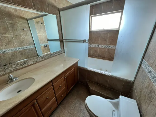 Penthouse Exclusivo en Torre Nunciatura: Elegancia y Funcionalidad