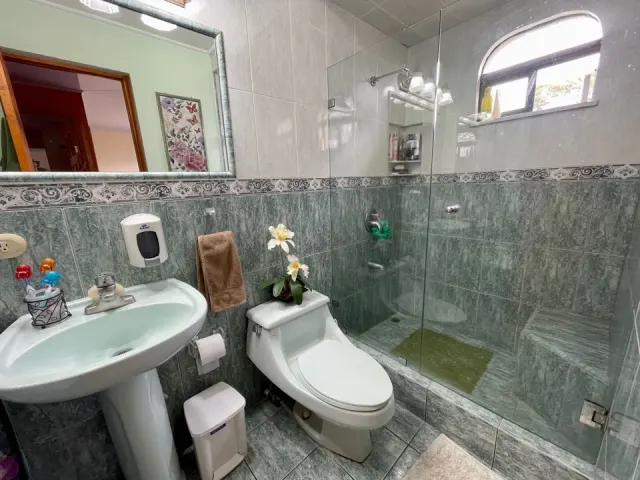Rohrmoser, residential Roma house plus apartment.