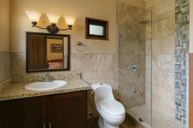 Stunning Home with Pool, Guest Apartments and Panoramic Views in Escazú