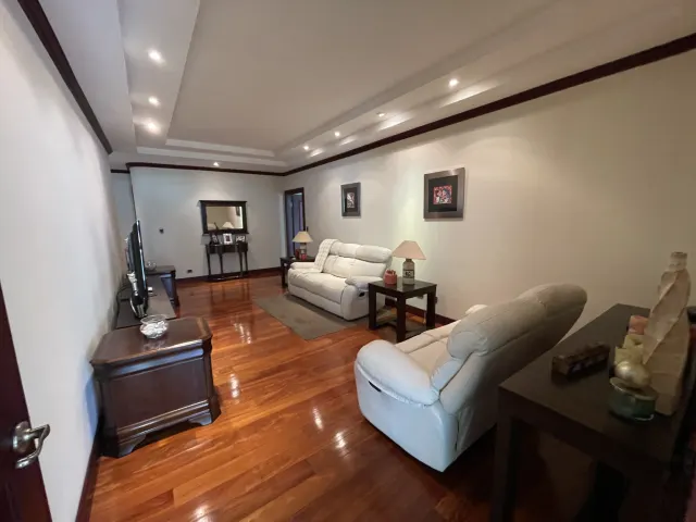 Trejos Montealegre, elegant apartment for sale