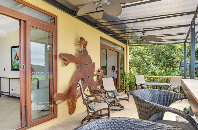 Playa Hermosa ocean view home