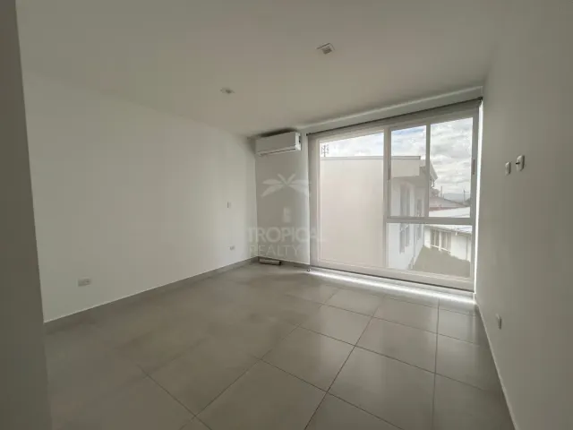 Modern Townhouse for Rent – Piedades de Santa Ana