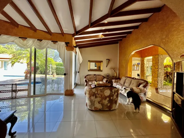 House for sale in Hacienda Los Reyes, boasting a prime location and outstanding features.