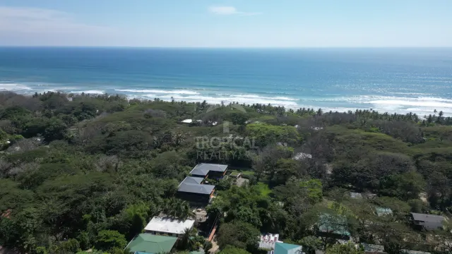 Studio for rent walking distance to Playa Hermosa