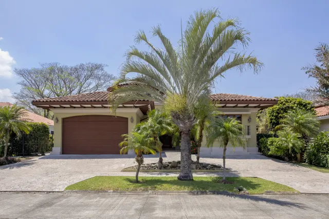 Stunning Single-Level Home in Bosques de Lindora, Santa Ana | 4 Bedrooms, Luxury Amenities & Prime Location