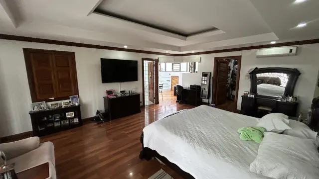 Home for Sale in Rohrmoser, Pavas – Spacious Layout & Private Terrace