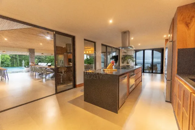 Luxury Beach Home with Infinity Pool and 360° ocean views in Costa Rica's