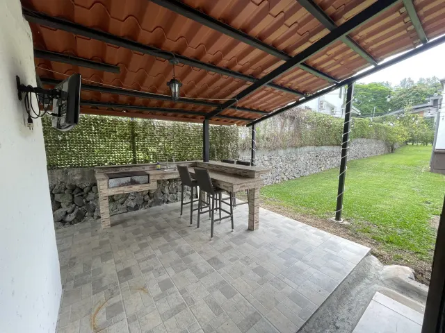 Single-story house for sale Hacienda Los Reyes