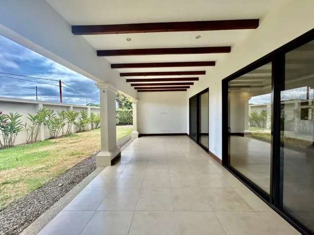 Charming Condo Home in Lindora, Santa Ana