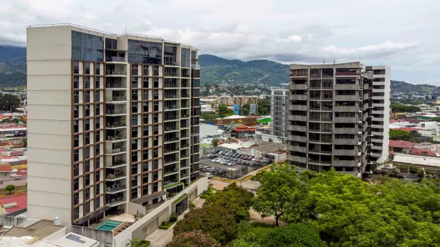 Luxury 10th Floor Condo with Panoramic Views in Nunciatura