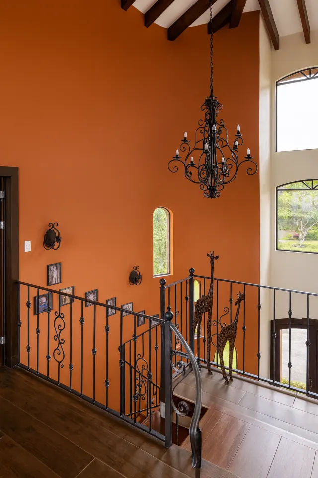 Stunning Home with Pool, Guest Apartments and Panoramic Views in Escazú