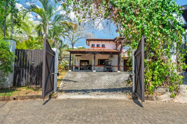 Luxury Home for Sale in Pacific Residences, Tamarindo – Private Pool, Outdoor Kitchen & Mountain Views