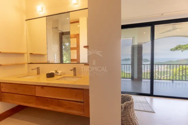 Luxury Beach Home with Infinity Pool and 360° ocean views in Costa Rica's