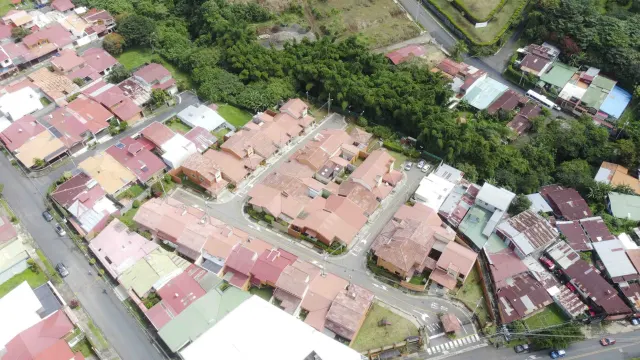 Modern 2-Bedroom Condo in Monte Blanco, Heredia