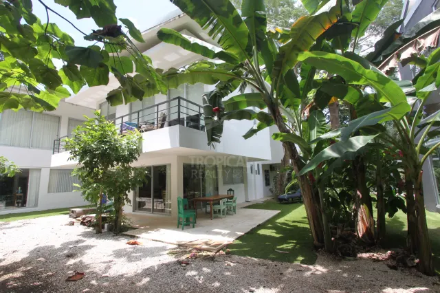 Furnished 3-Bedroom Apartment for Rent, Playa Potrero