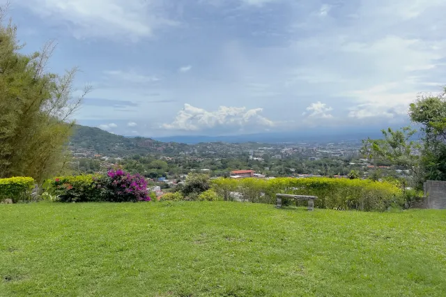 Stunning Home with Pool, Guest Apartments and Panoramic Views in Escazú