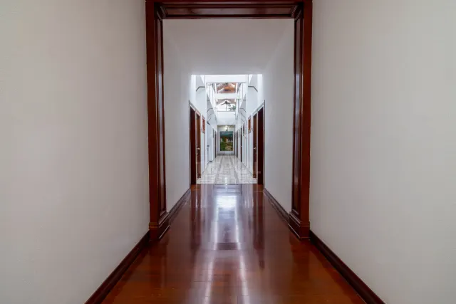 Boutique Hotel for Sale in Barrio Amón – Historic Property with High Development Potential