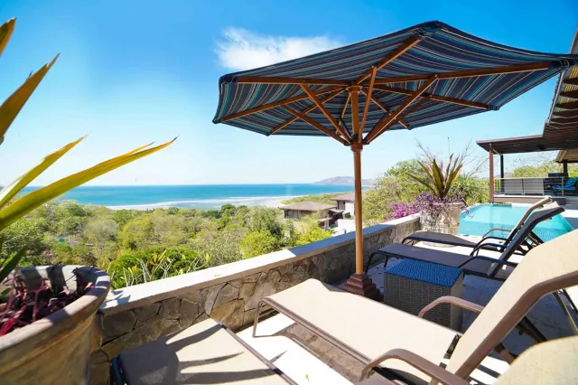Beach home for sale Tamarindo, El Tesoro de Tamarindo