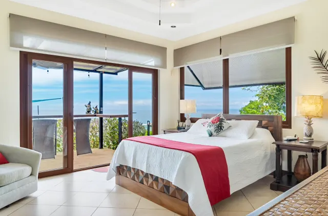 Playa Hermosa ocean view home