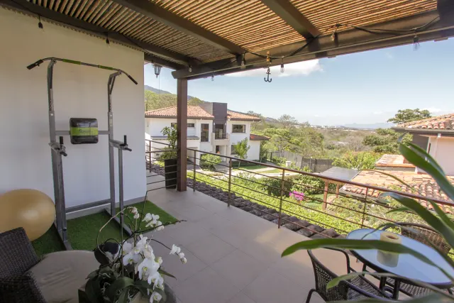 House for Sale: Lomas del Valle Condominium, Santa Ana