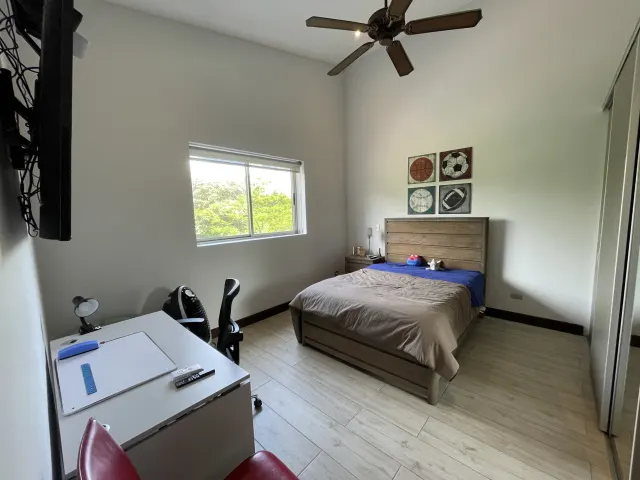 Beautiful House for Sale in Gated Community - Hacienda Los Reyes