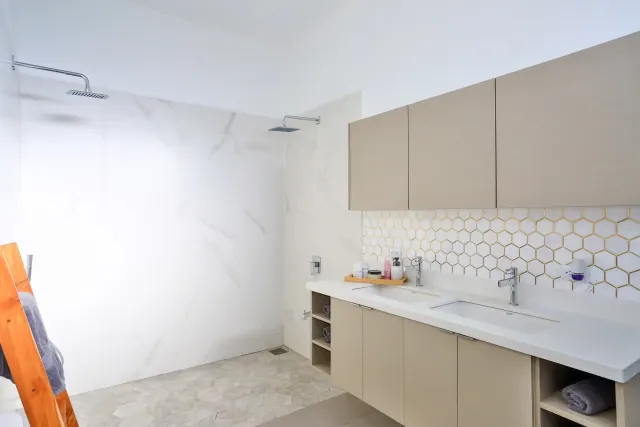 Modern Minimalist Gem for sale in Hacienda Los Reyes