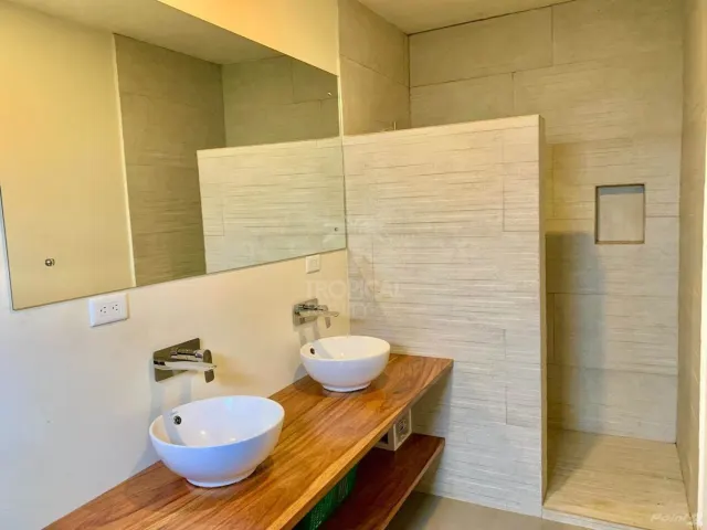 Contemporary Home with Infinity Pool in Tamarindo – 4 Bedroom Tropical Retreat on Large Lot