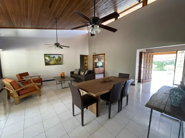 For Sale, Single-Story House with Pool Los Reyes