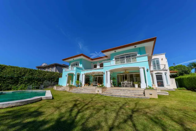 Luxury Golf Front Home for Sale in Valle del Sol, Santa Ana