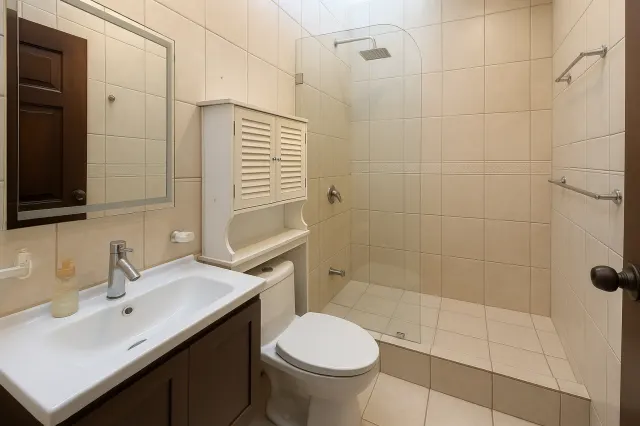 Spacious 4-Bedroom Home for Sale in Rohrmoser, San Jos
