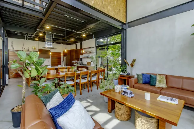 House for Sale in Hacienda Los Reyes, Guácima: Elegance and Comfort in an Exclusive Setting