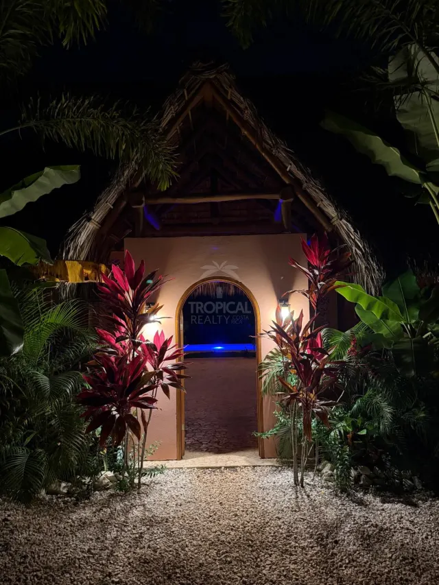 Ocean-View Mixed-Use Property in Mal Pais