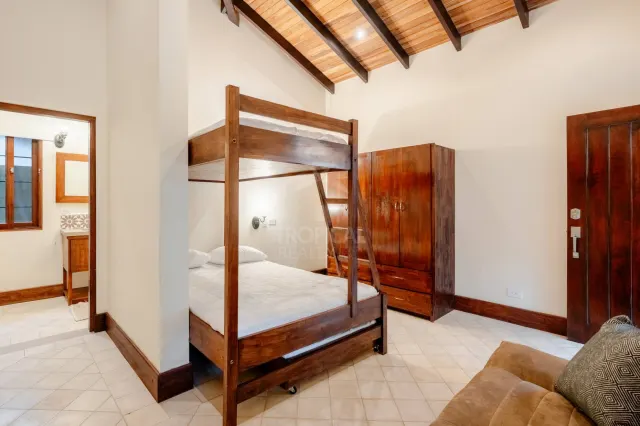 Casa Caoba: 3-Bedroom Modern Colonial Home in Surfside Estates, Playa Potrero