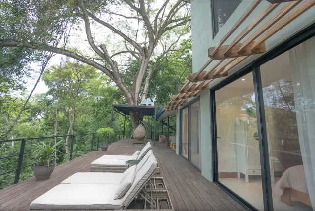 Smart Luxury Treehouse Home in Playa Órganos Paquera
