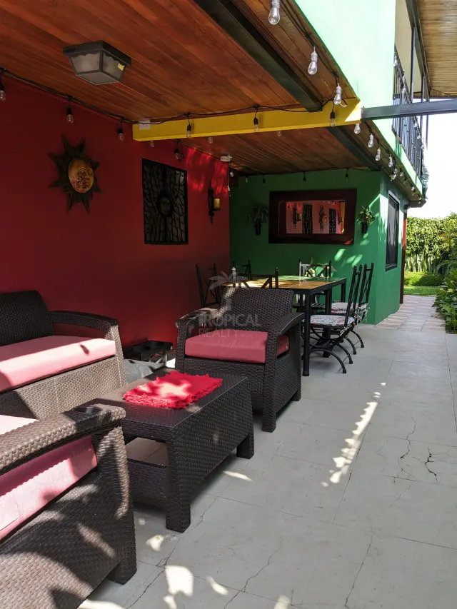 Property 2 homes, Mountain Views in San Isidro, Alajuela – Ideal Income/Hospitality or Vacation Home